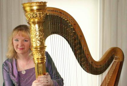 Harfenistin Regina Ederveen für Hochzeit Konzert u. s. w.